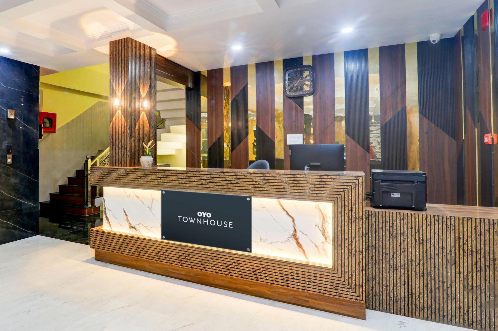Hotel Super Townhouse Gls International à Lucknow Extérieur photo