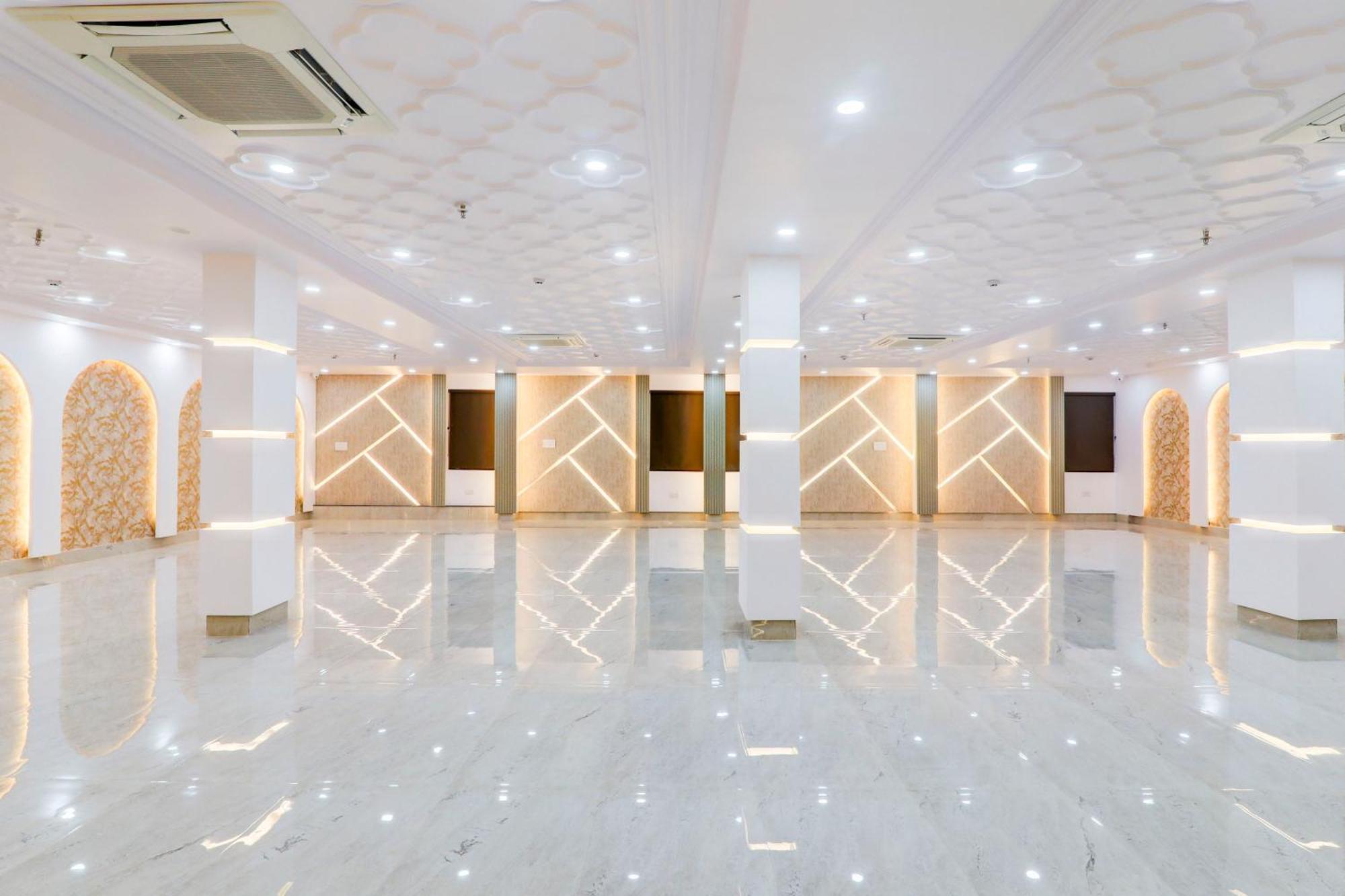Hotel Super Townhouse Gls International à Lucknow Extérieur photo